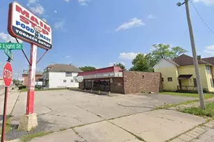 637 W Main St, Springfield, OH 45504 - Photo 1