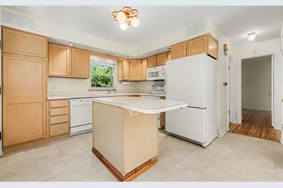 93 N Harding Road, Columbus, OH 43209 - Photo 17