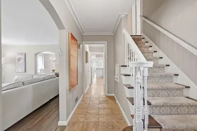 2724 Sherwood Road, Columbus, OH 43209 - Photo 3