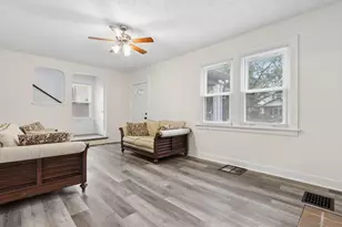 1470 E Weber Rd, Columbus, OH 43211 - Photo 9