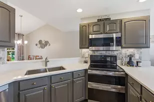 890 Village Dr, Delaware, OH 43015 - Photo 19