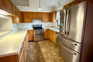 1093 Lizabeth Cir, Heath, OH 43056 - Photo 3