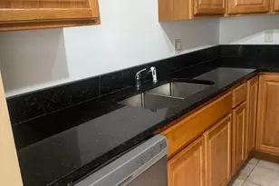 2081 Park Run Dr, Columbus, OH 43220 - Photo 3