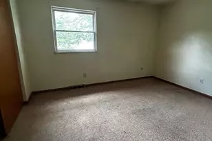 2060 Bairsford Dr, Columbus, OH 43232 - Photo 17