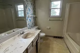 2060 Bairsford Dr, Columbus, OH 43232 - Photo 15