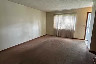 2060 Bairsford Dr, Columbus, OH 43232 - Photo 7
