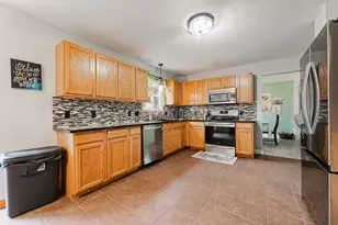 1717 Creekview Dr, Marysville, OH 43040 - Photo 7