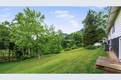 748 Ridgewood Drive, Coshocton, OH 43812 - Photo 35