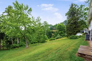748 Ridgewood Dr, Coshocton, OH 43812 - Photo 35
