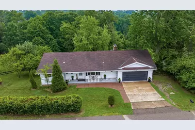 748 Ridgewood Drive, Coshocton, OH 43812 - Photo 5