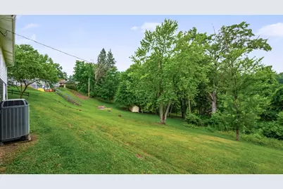 748 Ridgewood Drive, Coshocton, OH 43812 - Photo 33
