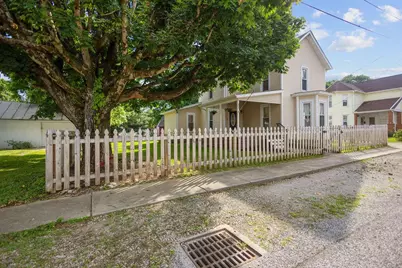 37 College Street, Alexandria, OH 43001 - Photo 3