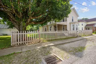 37 College St, Alexandria, OH 43001 - Photo 3