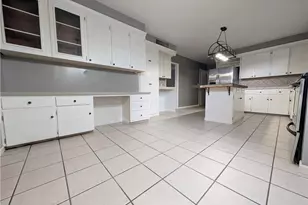 545 N Ray Dr, Zanesville, OH 43701 - Photo 11