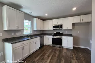 513 E Chillicothe Ave, Bellefontaine, OH 43311 - Photo 5