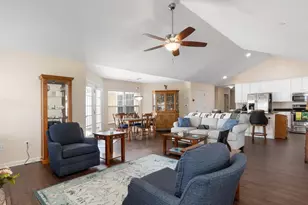 504 Providence Ln, Buckeye Lake, OH 43008 - Photo 9