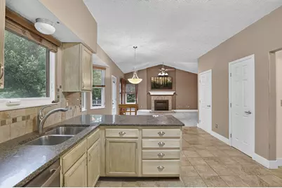 8079 Pelham Drive, Westerville, OH 43081 - Photo 15