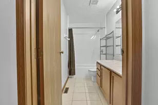 8079 Pelham Dr, Westerville, OH 43081 - Photo 37