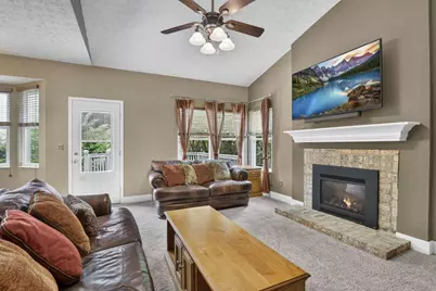 8079 Pelham Drive, Westerville, OH 43081 - Photo 17