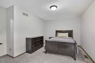 8079 Pelham Dr, Westerville, OH 43081 - Photo 59