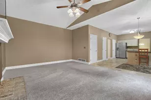 8079 Pelham Dr, Westerville, OH 43081 - Photo 19