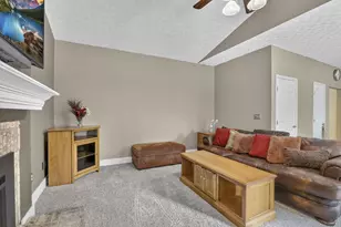 8079 Pelham Dr, Westerville, OH 43081 - Photo 15