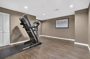 8079 Pelham Dr, Westerville, OH 43081 - Photo 39