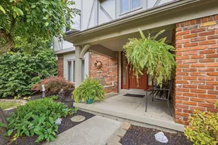 5493 Glasgow Pl, Columbus, OH 43235 - Photo 3