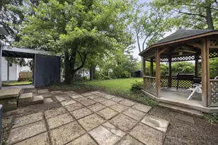 237 Maple Dr, Columbus, OH 43228 - Photo 45
