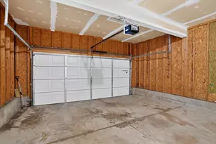 2724 Raphael Dr, Columbus, OH 43232 - Photo 19
