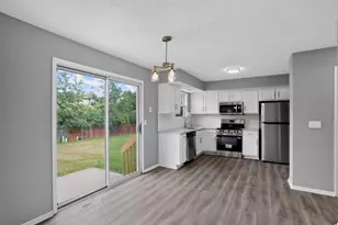 2724 Raphael Dr, Columbus, OH 43232 - Photo 9
