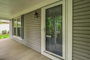 1901 Westwood Dr, Lewis Center, OH 43035 - Photo 3