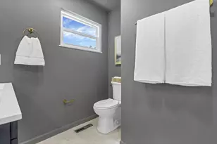 1285 Kingsgate Rd, Columbus, OH 43221 - Photo 29