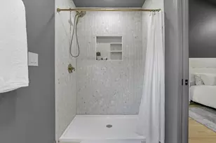 1285 Kingsgate Rd, Columbus, OH 43221 - Photo 25