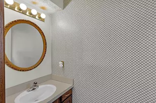 5650 Ramblewood Ct, Columbus, OH 43235 - Photo 17