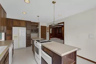 5650 Ramblewood Ct, Columbus, OH 43235 - Photo 11