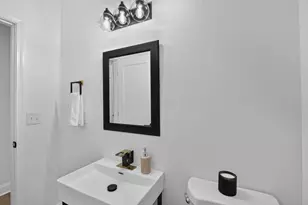 164 N 21st St, Columbus, OH 43203 - Photo 27