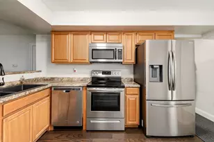 3238 Summertime Ct, Columbus, OH 43221 - Photo 11