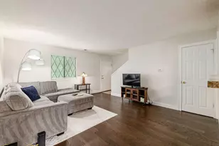 3238 Summertime Ct, Columbus, OH 43221 - Photo 5