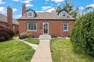 833 Copeland Rd, Columbus, OH 43212 - Photo 1
