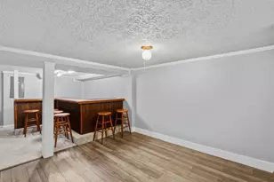 833 Copeland Rd, Columbus, OH 43212 - Photo 25