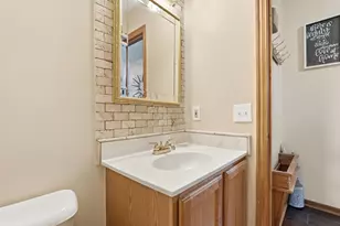 70 Lantern Chase Dr, Delaware, OH 43015 - Photo 27