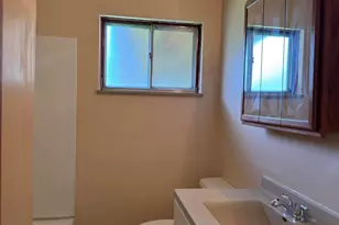 2480 Vanderberg Ave, Columbus, OH 43204 - Photo 9
