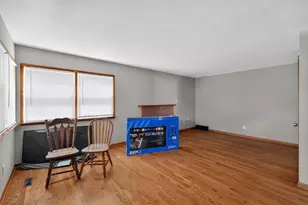 5216 Bagley Rd, Columbus, OH 43232 - Photo 3