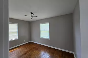 3250 Dresden St, Columbus, OH 43224 - Photo 13