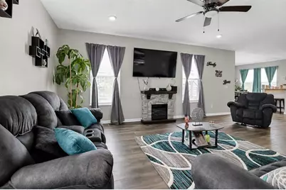 4196 Holstein Drive, Columbus, OH 43207 - Photo 5