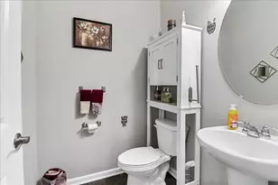 4196 Holstein Dr, Columbus, OH 43207 - Photo 13