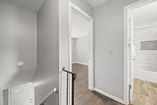 4714 Merrifield Pl, Columbus, OH 43220 - Photo 17