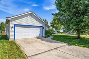 1414 Gray Meadow Dr, Columbus, OH 43223 - Photo 3