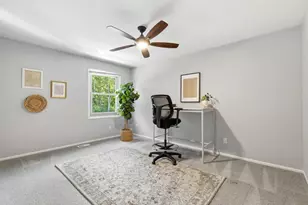 911 Manor Ln, Columbus, OH 43221 - Photo 27